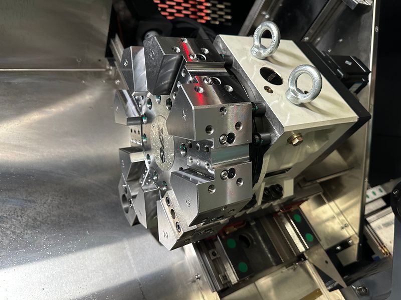 Small Cnc Lathe With Live Tooling